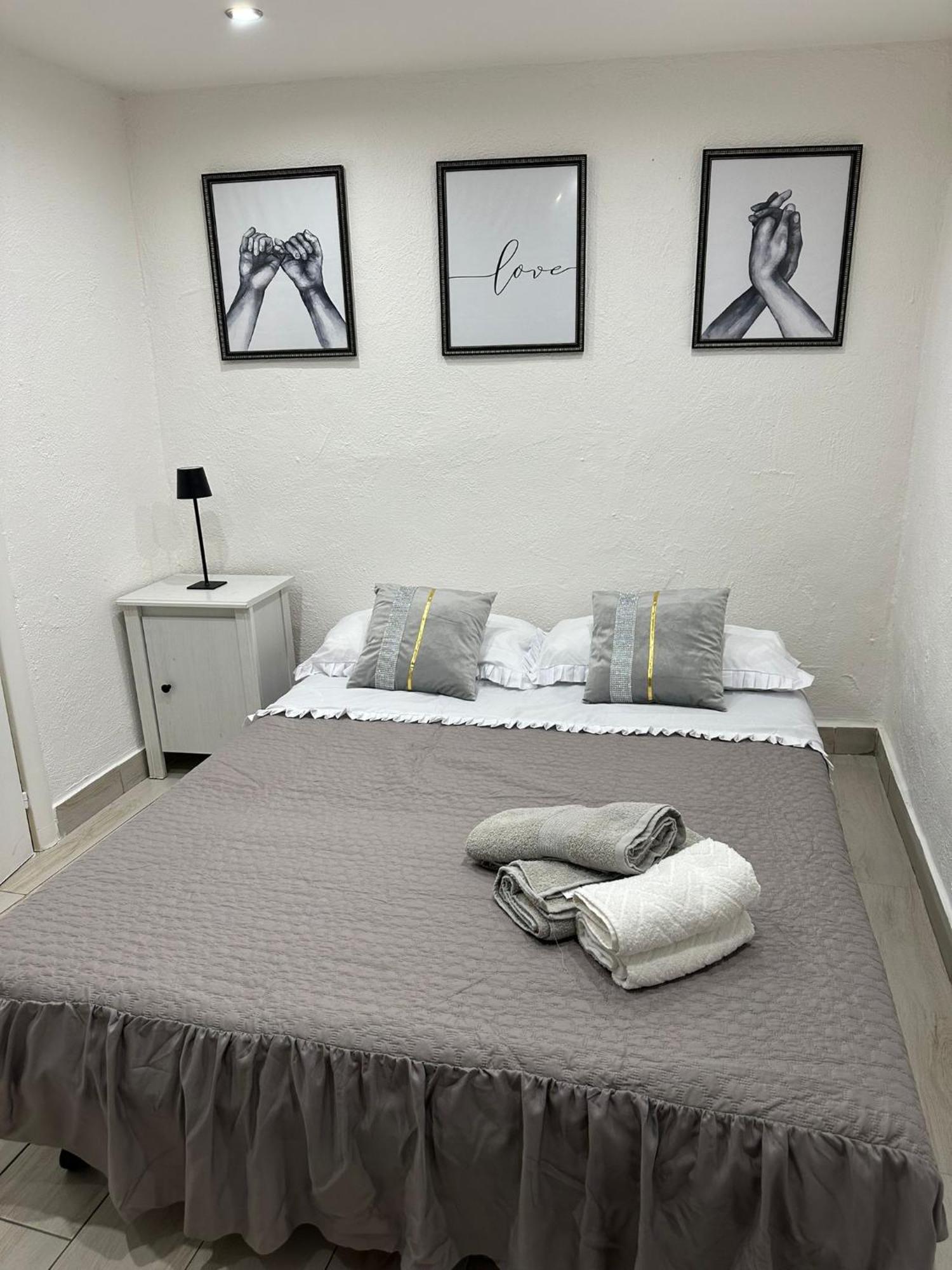 Vesuvia Guest House Napoli Eksteriør billede