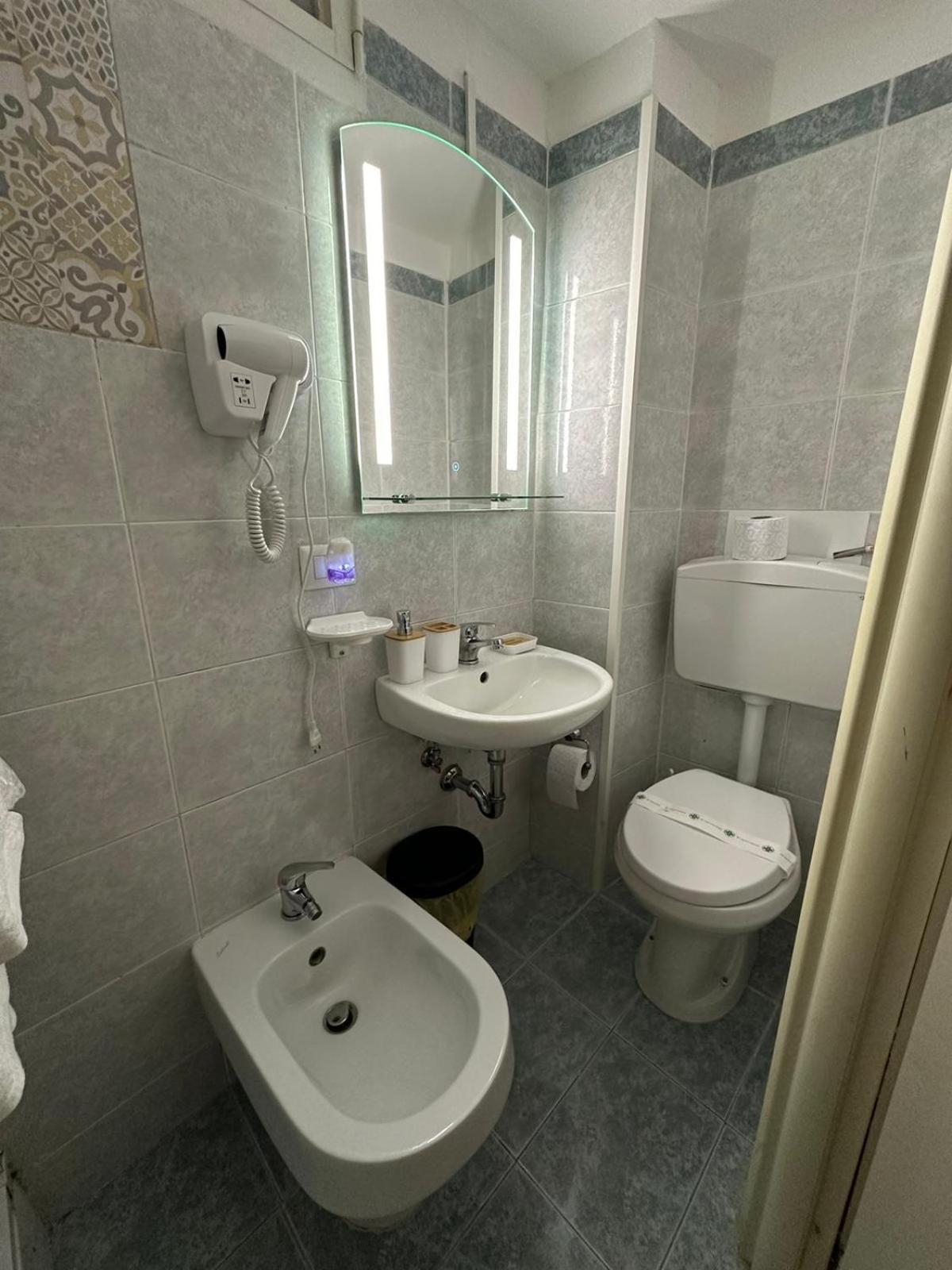 Vesuvia Guest House Napoli Eksteriør billede