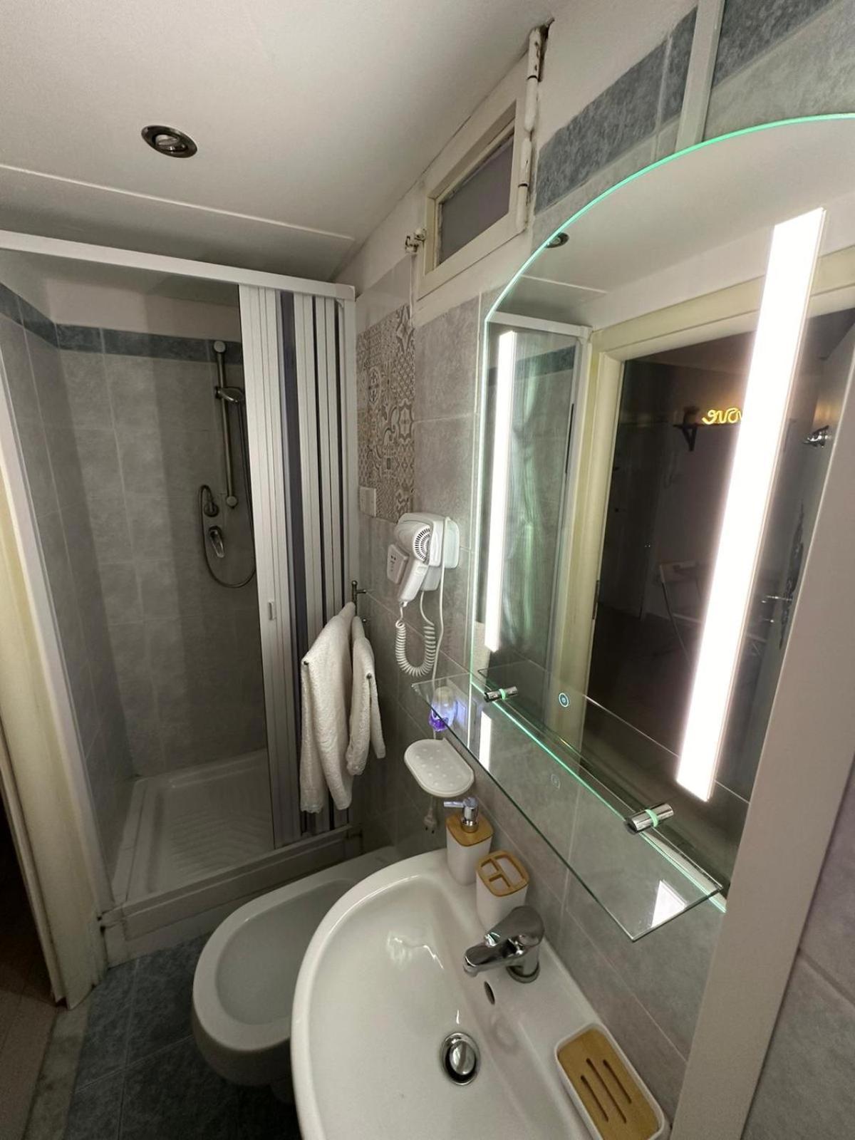 Vesuvia Guest House Napoli Eksteriør billede